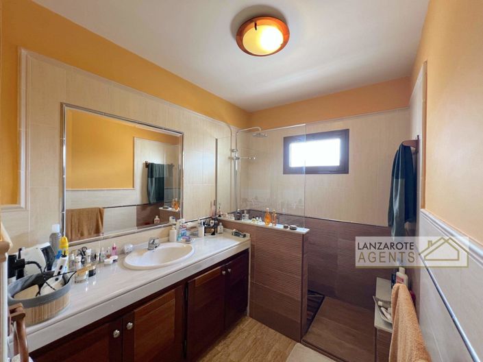 Image No.16-2 Bed Villa for sale