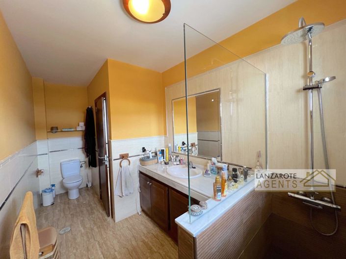 Image No.17-2 Bed Villa for sale