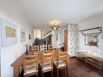 7e1eb5cf-5c3f-76fd-f050-ac3ee61f5bb7