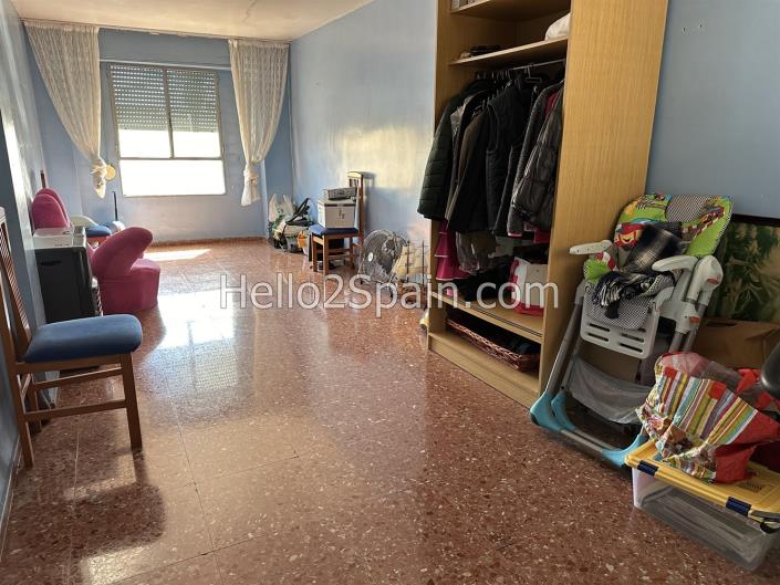 Image No.25-5 Bed Townhouse for sale