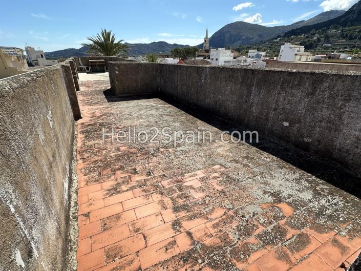 Image No.27-5 Bed Townhouse for sale