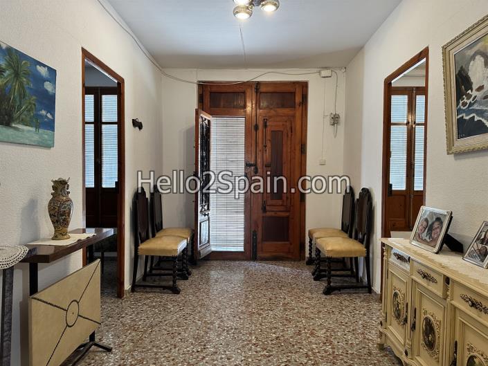 Image No.5-7 Bed Townhouse for sale