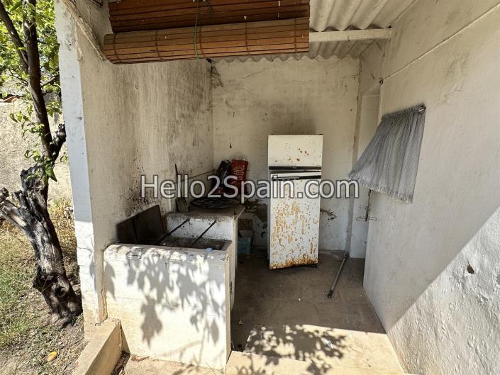 Image No.17-7 Bed Townhouse for sale