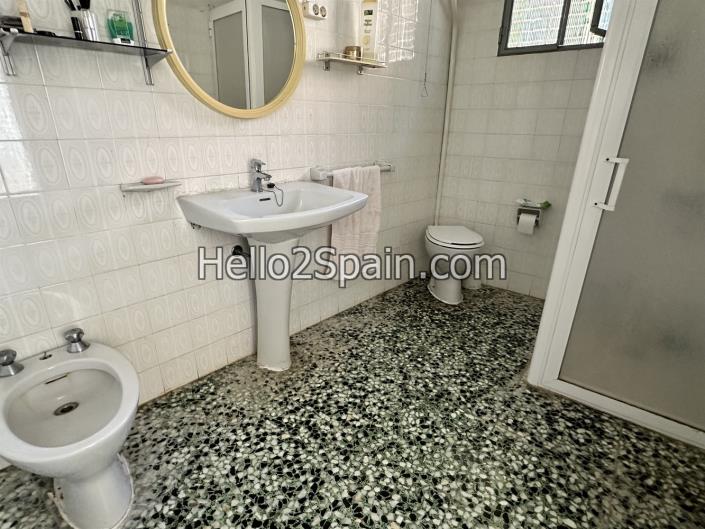 Image No.27-7 Bed Townhouse for sale