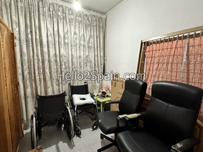 Image No.33-7 Bed Townhouse for sale