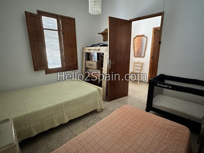 Image No.34-7 Bed Townhouse for sale