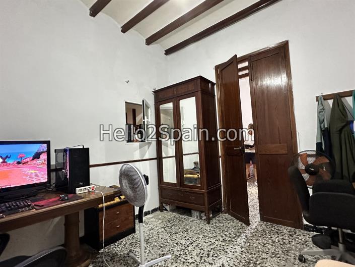 Image No.9-4 Bed Townhouse for sale