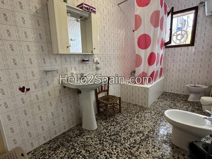 Image No.15-4 Bed Townhouse for sale