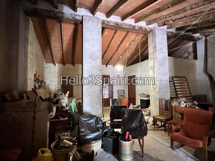 Image No.17-4 Bed Townhouse for sale