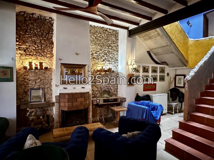 Image No.10-4 Bed Townhouse for sale