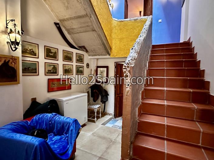 Image No.23-4 Bed Townhouse for sale