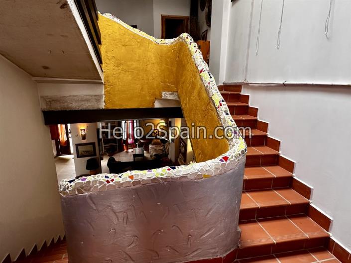 Image No.30-4 Bed Townhouse for sale