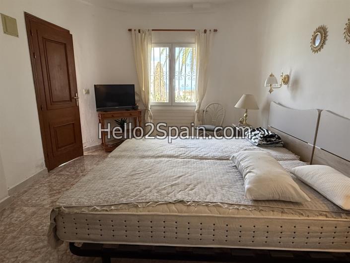 Image No.38-4 Bed Villa / Detached for sale