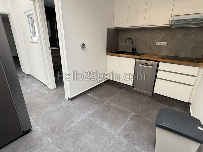 Image No.11-3 Bed Townhouse for sale