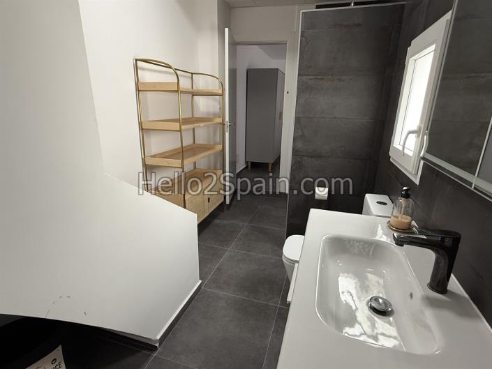 Image No.25-3 Bed Townhouse for sale