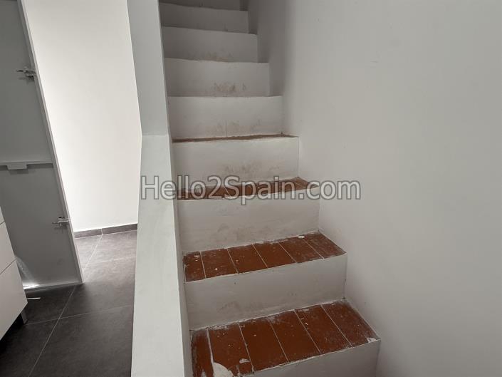 Image No.28-3 Bed Townhouse for sale