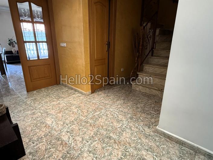 Image No.8-4 Bed Townhouse for sale