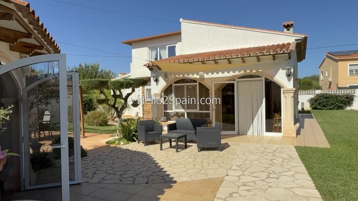Image No.51-3 Bed Villa / Detached for sale