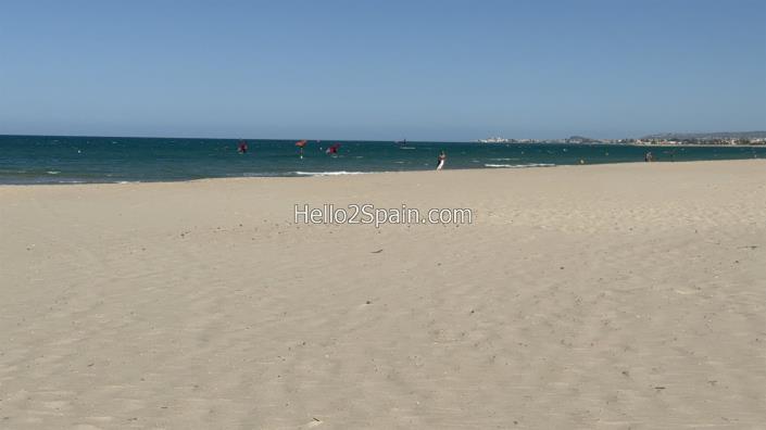 Image No.56-3 Bed Villa / Detached for sale