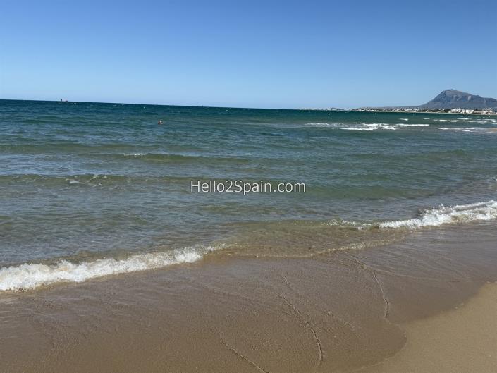 Image No.60-3 Bed Villa / Detached for sale