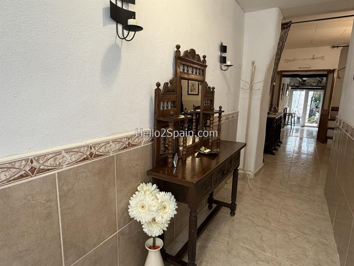 Image No.5-3 Bed Townhouse for sale