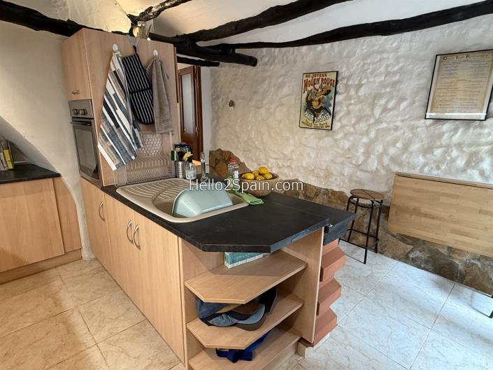 Image No.11-3 Bed Townhouse for sale