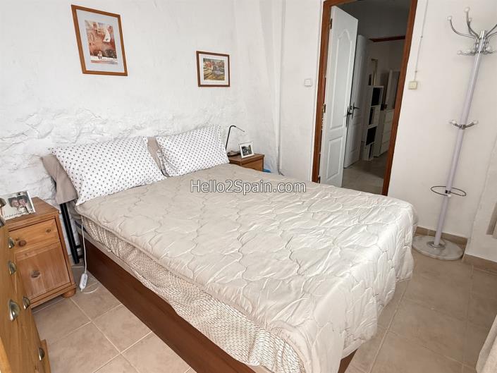 Image No.27-3 Bed Townhouse for sale