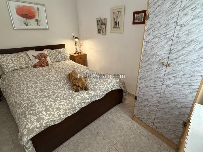 Image No.36-3 Bed Townhouse for sale