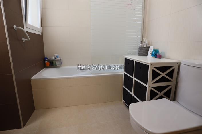 Image No.25-3 Bed Penthouse for sale