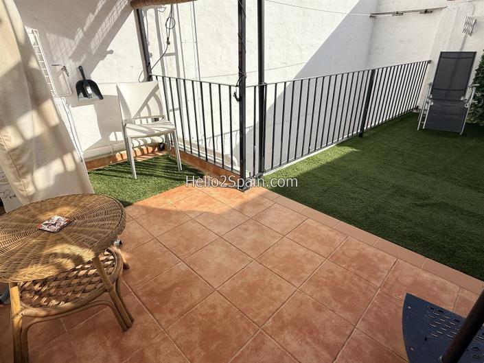 Image No.28-4 Bed Townhouse for sale