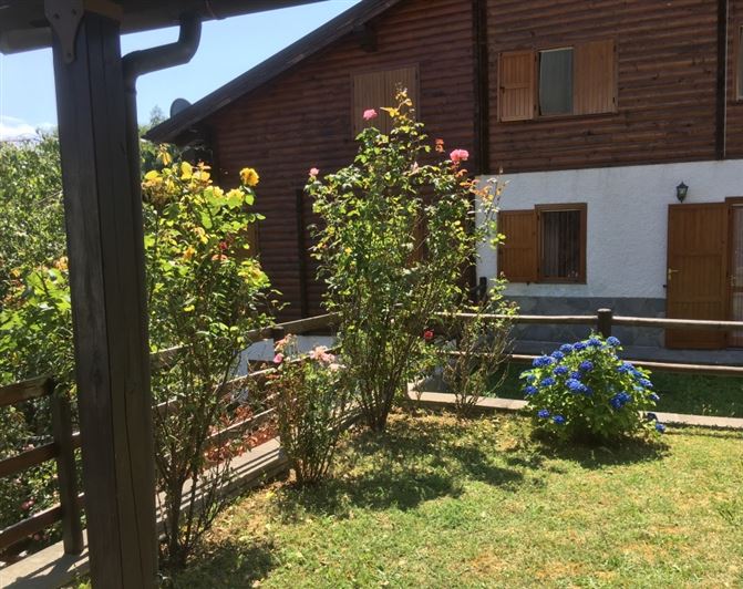 Image No.2-Propriété de 3 chambres à vendre à Lucca