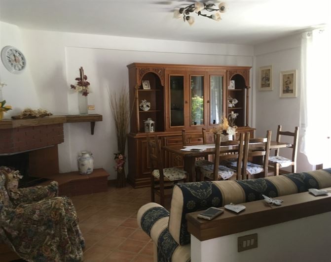 Image No.6-Propriété de 3 chambres à vendre à Lucca