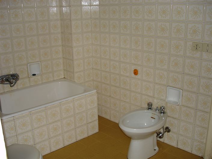 Image No.10-4 Bed Property for sale