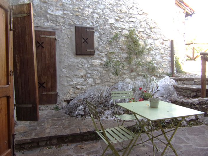 Image No.19-6 Bed Property for sale