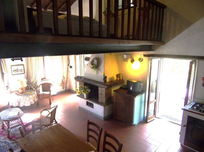 Image No.21-6 Bed Property for sale