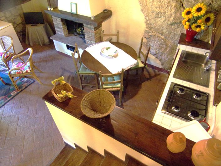 Image No.23-6 Bed Property for sale