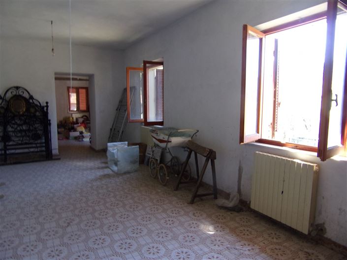 Image No.12-Propriété de 3 chambres à vendre à Gallicano
