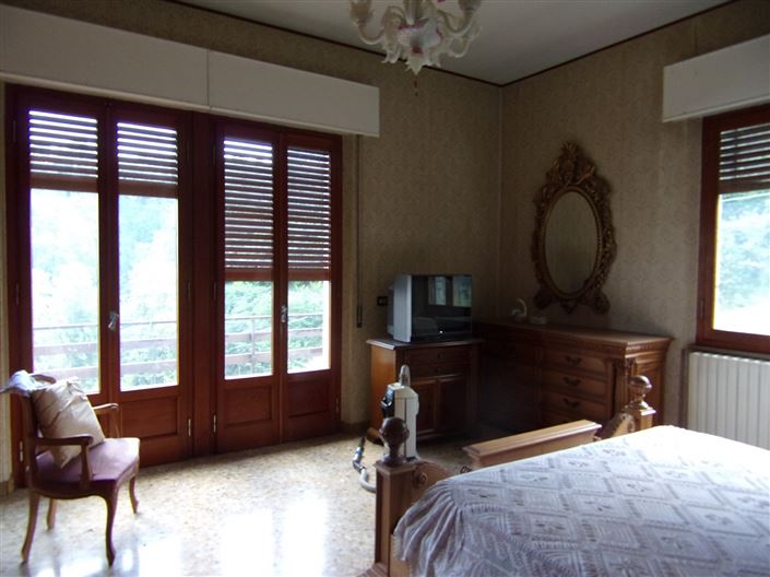 Image No.23-3 Bed Property for sale