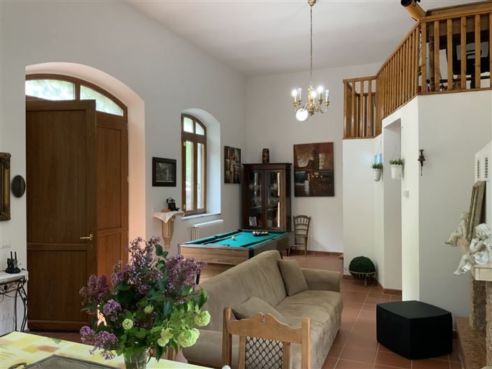 Image No.4-4 Bed Property for sale