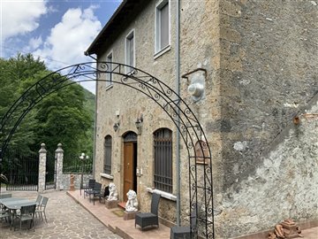 2acd3f66-4f12-4370-9cf7-0b015d1b2d23