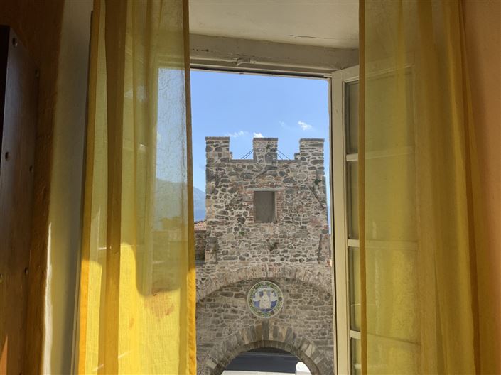 Image No.3-3 Bed Property for sale