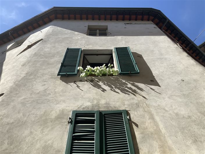 Image No.5-3 Bed Property for sale