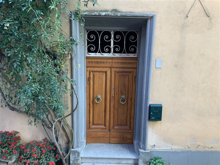 Image No.23-5 Bed Property for sale