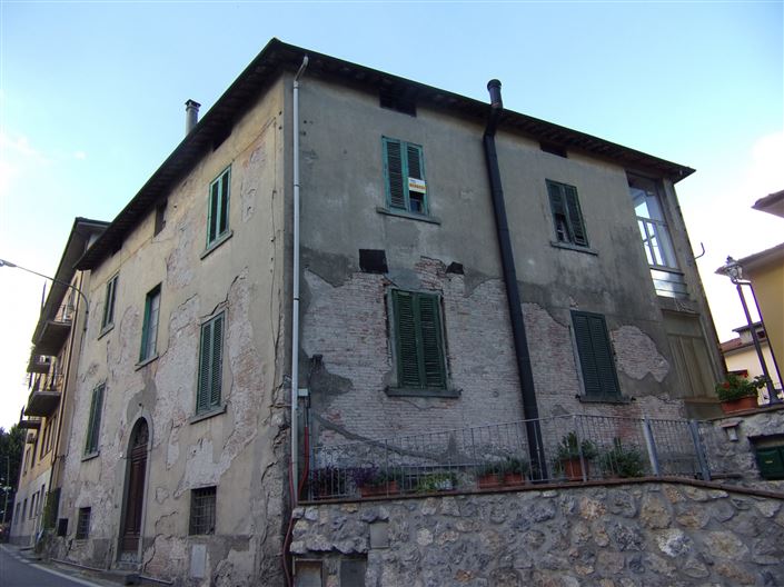 Image No.2-Propriété de 4 chambres à vendre à Castelnuovo di Garfagnana