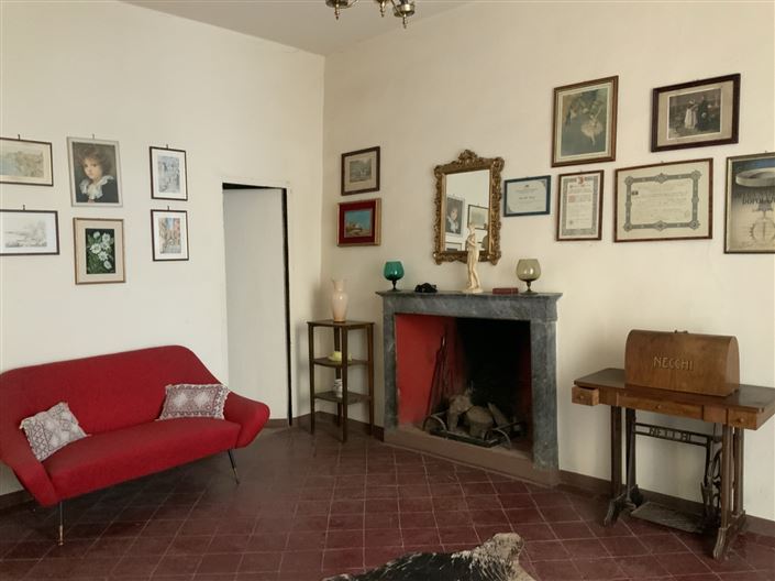 Image No.7-3 Bed Property for sale