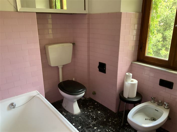 Image No.15-3 Bed Property for sale