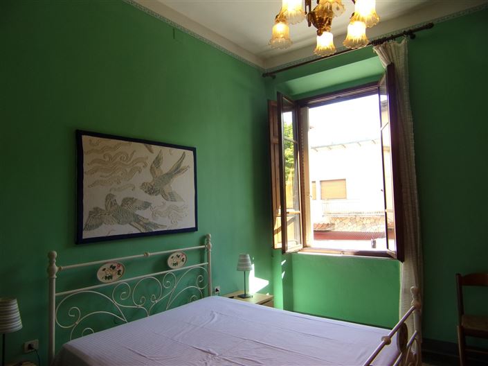 Image No.5-2 Bed Property for sale