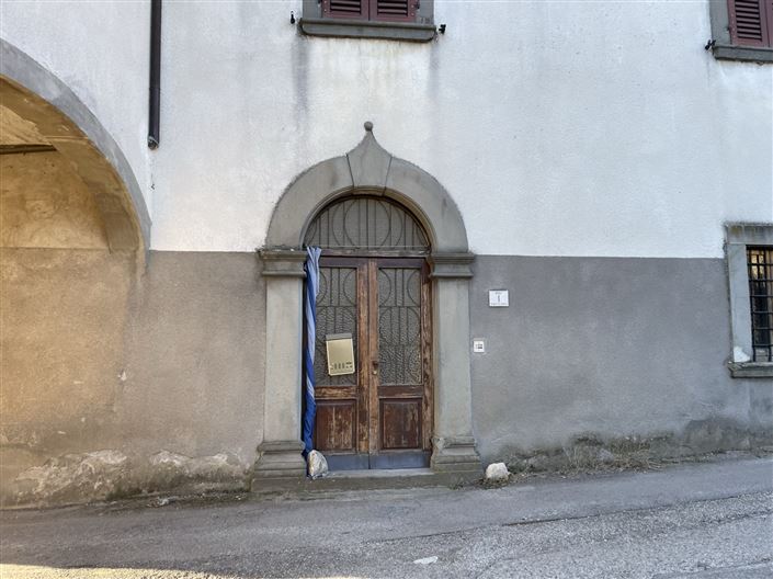 Image No.6-5 Bed Property for sale