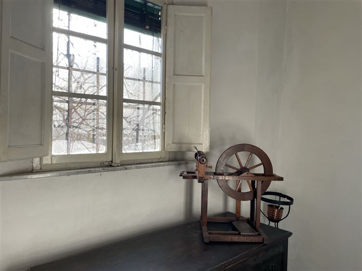 Image No.9-5 Bed Property for sale