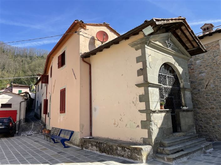 Image No.18-2 Bed Property for sale